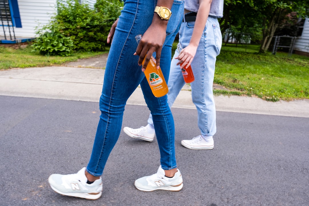 Photo Teenagers talking