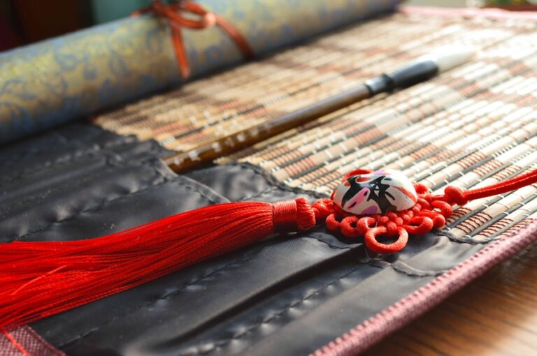 Photo Handmade leather whips
